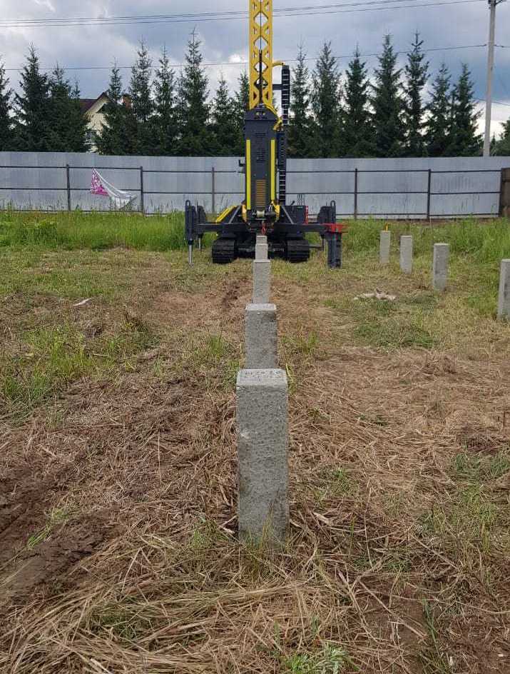 монтаж сваи в поселке Тополь